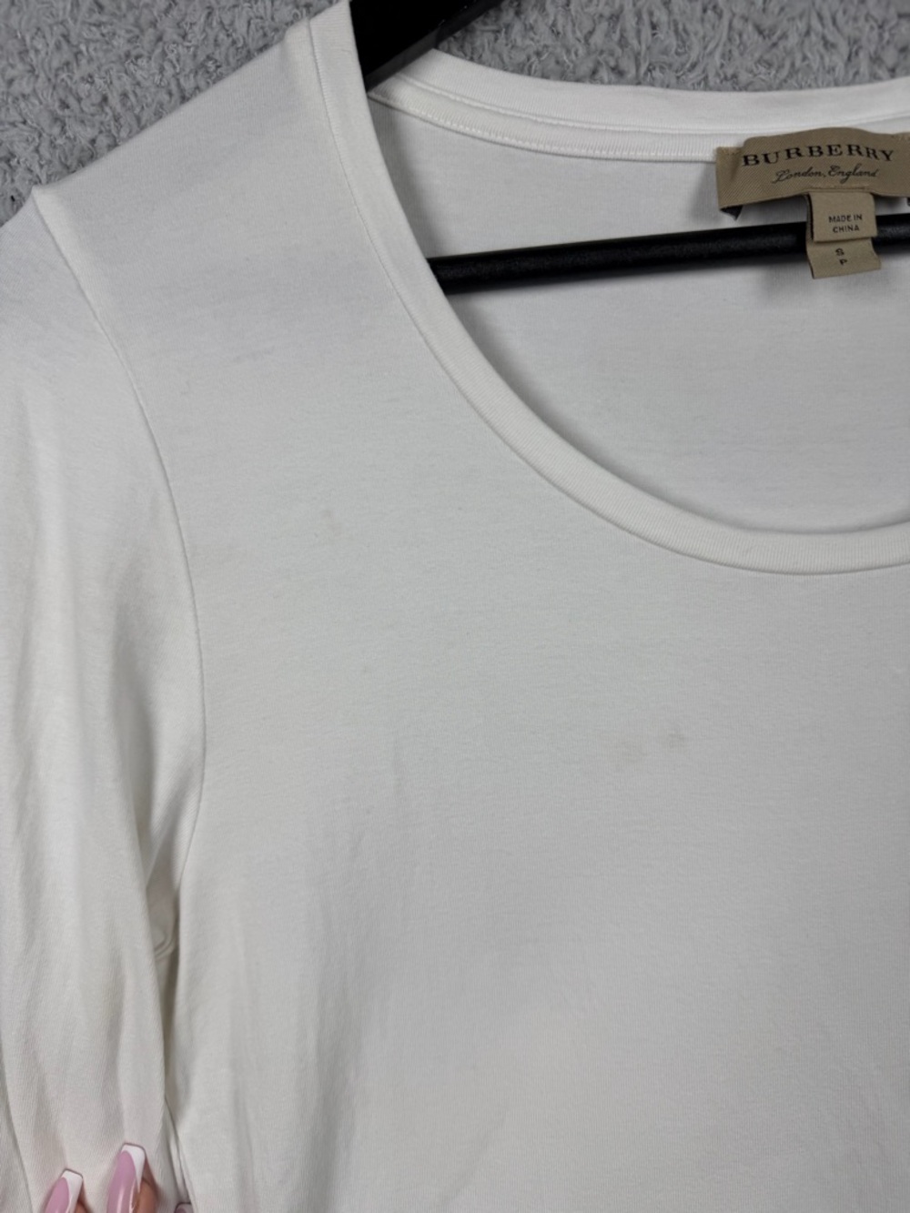 Burberry Women’s Lohit Checked Cuff 3/4 Sleeve White Tee Top, Size S, FLAWS - Picture 3 of 16